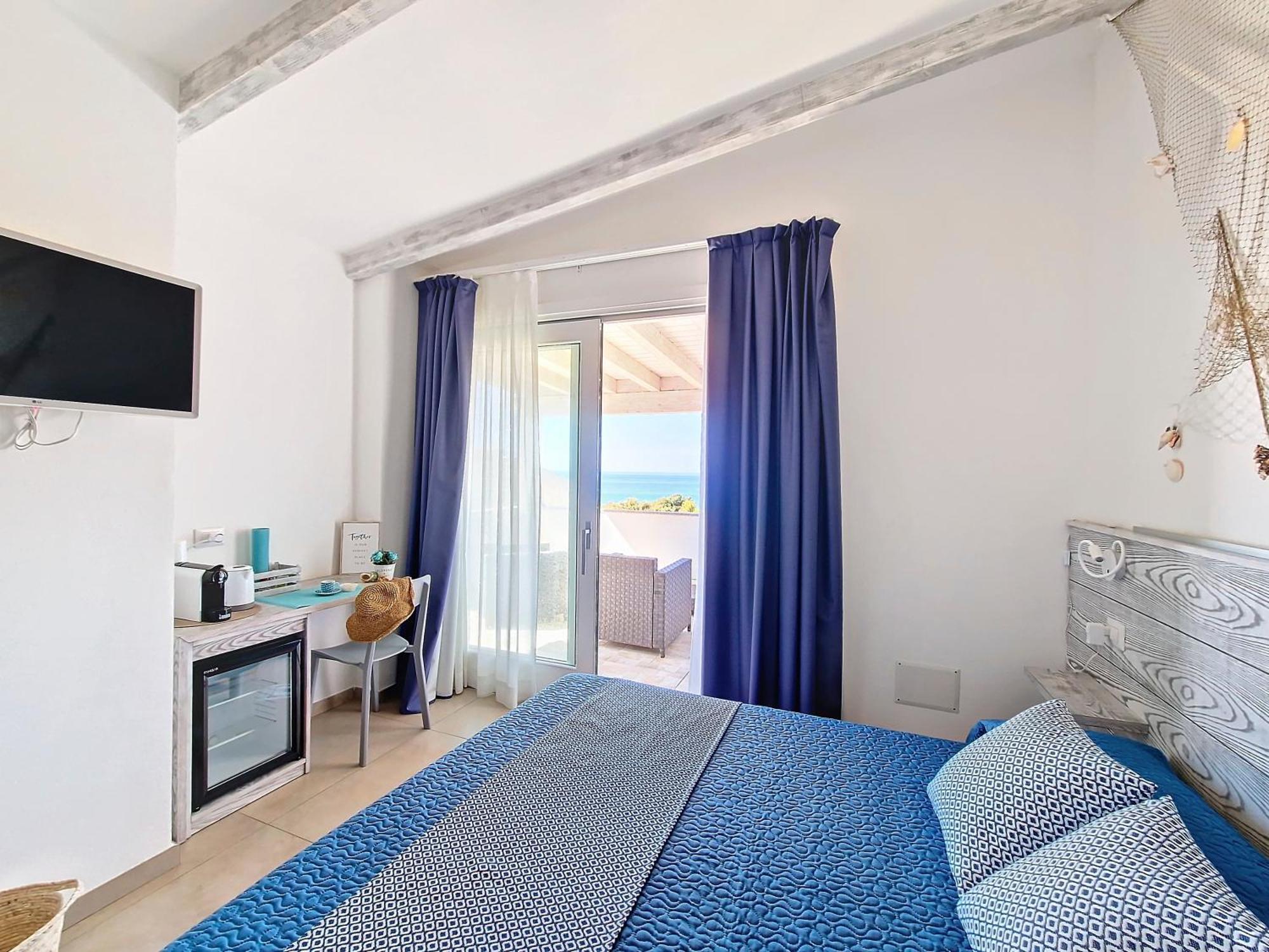 Hotel L'Onda Marina Castelsardo Exterior foto